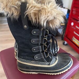 Sorel Black and Tan Winter Boots
